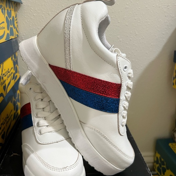 Volatile Red and White Sneakers with Sporty Design - Picture 2 of 6